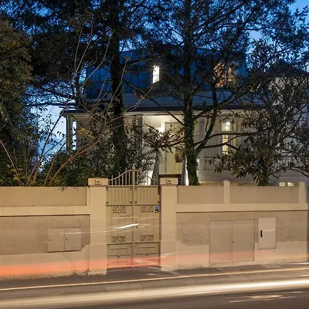 Uporto House Palace 公寓 *